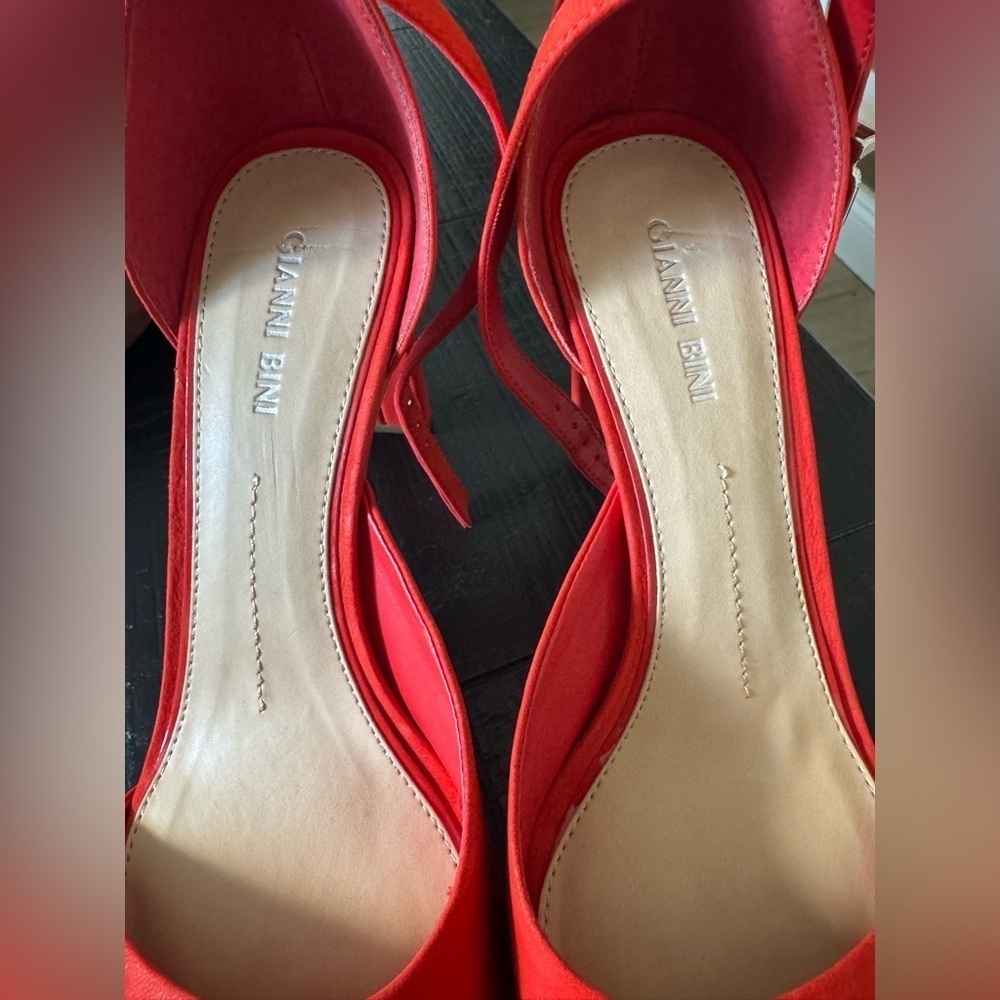 Gianni Bini heeled strapy sandal Red Suede SZ 10 New - Picture 3 of 11